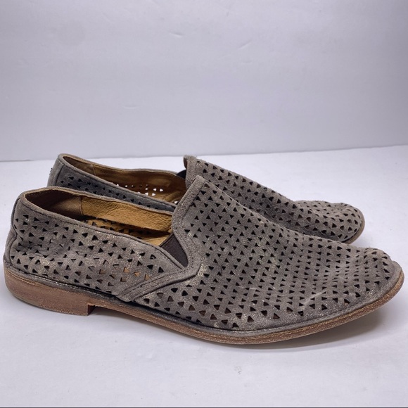 TRASK Ali Perforated Metallic Loafers - Picture 2 of 7